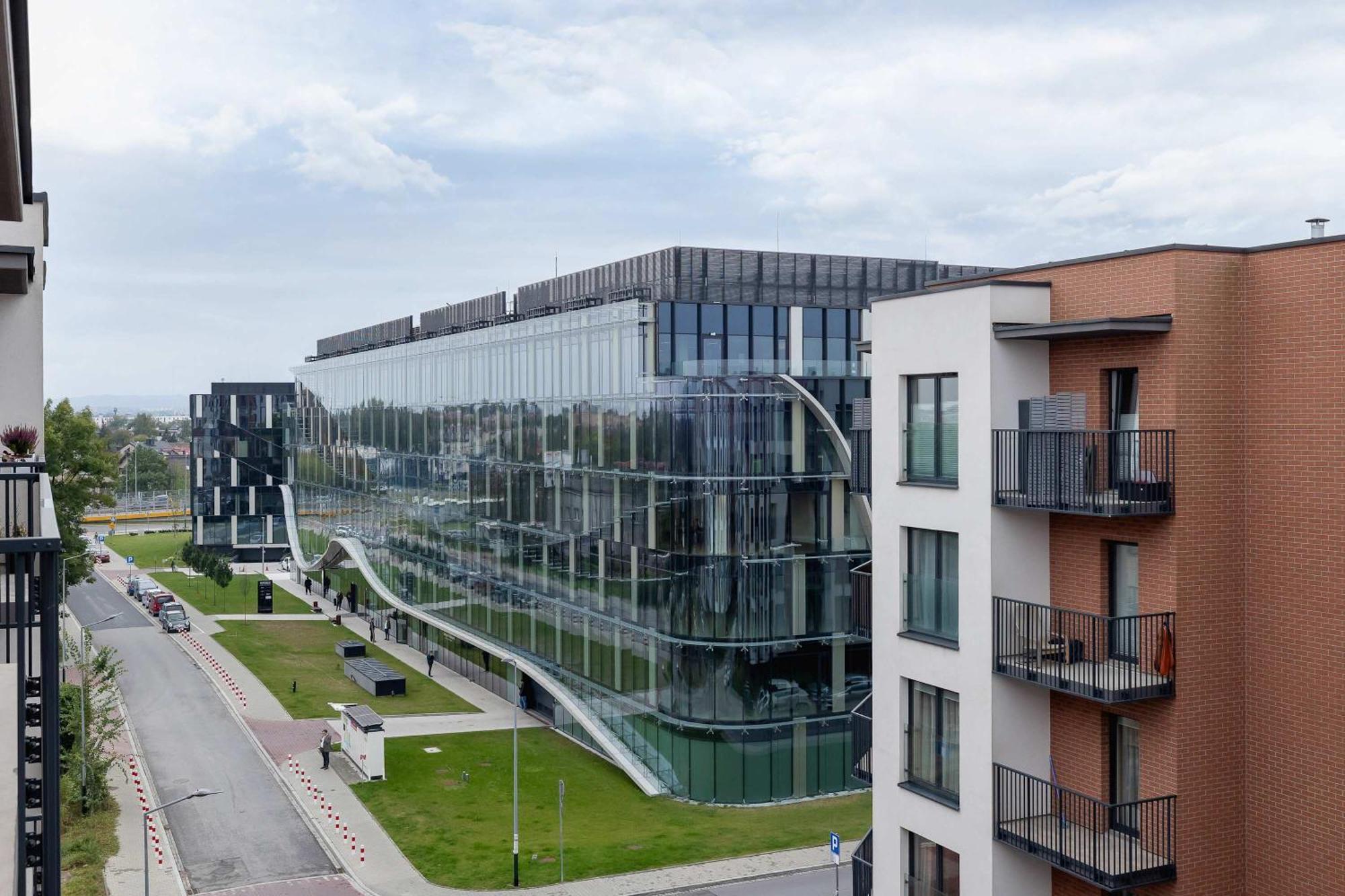 Apartament Prestizowy Parking I Biurko Do Pracy By Renters